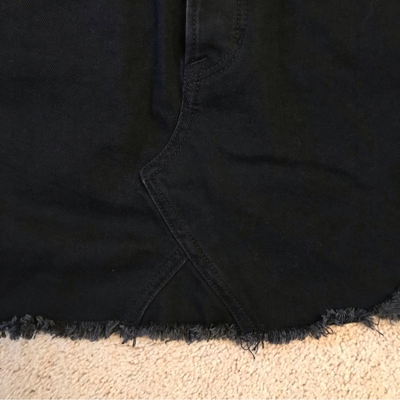 American Eagle Hi Rise Festival Black Denim Mini Skirt Size 6 Frayed Hem Shortie - Picture 13 of 13